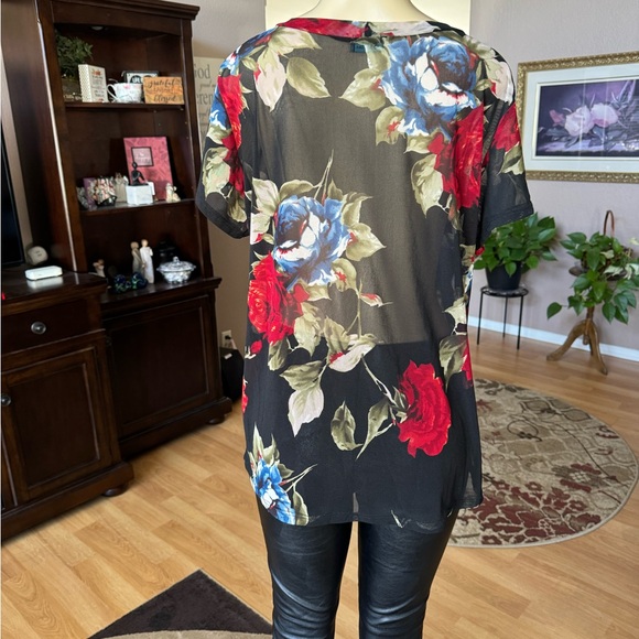 Sky Black Floral Print Sheer Short Sleeve Blouse-size L - Picture 2 of 9